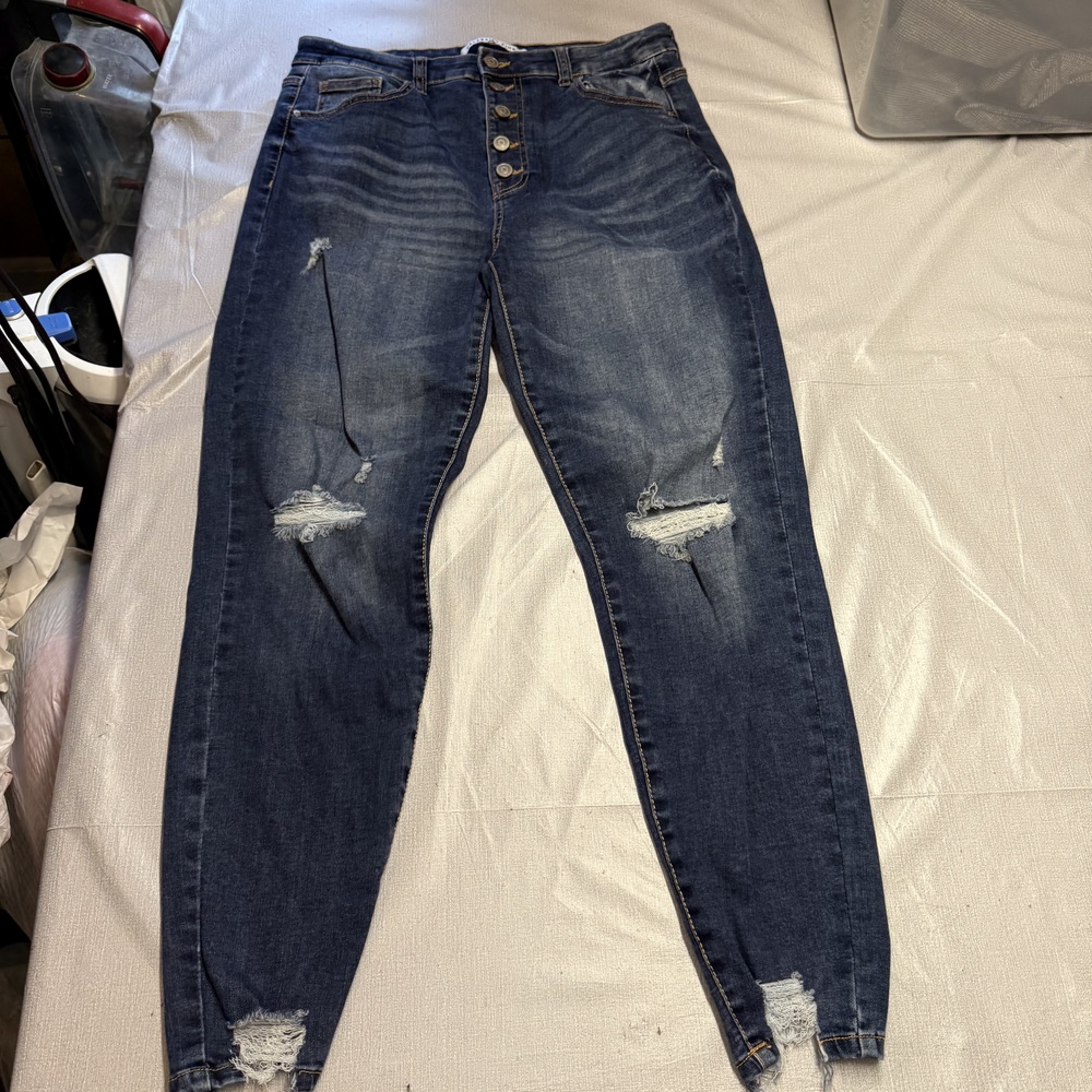 Celebrity Pink Dark Wash Distressed Skinny Jeans Size 13 - Picture 2 of 9